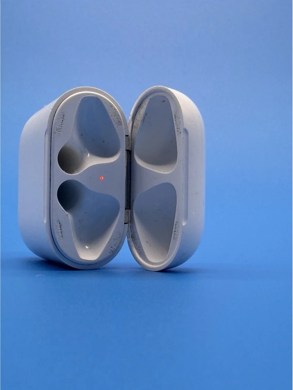 Apple AirPods 2nd Generation Lightning Charging Case Only Genuine OEM Tested